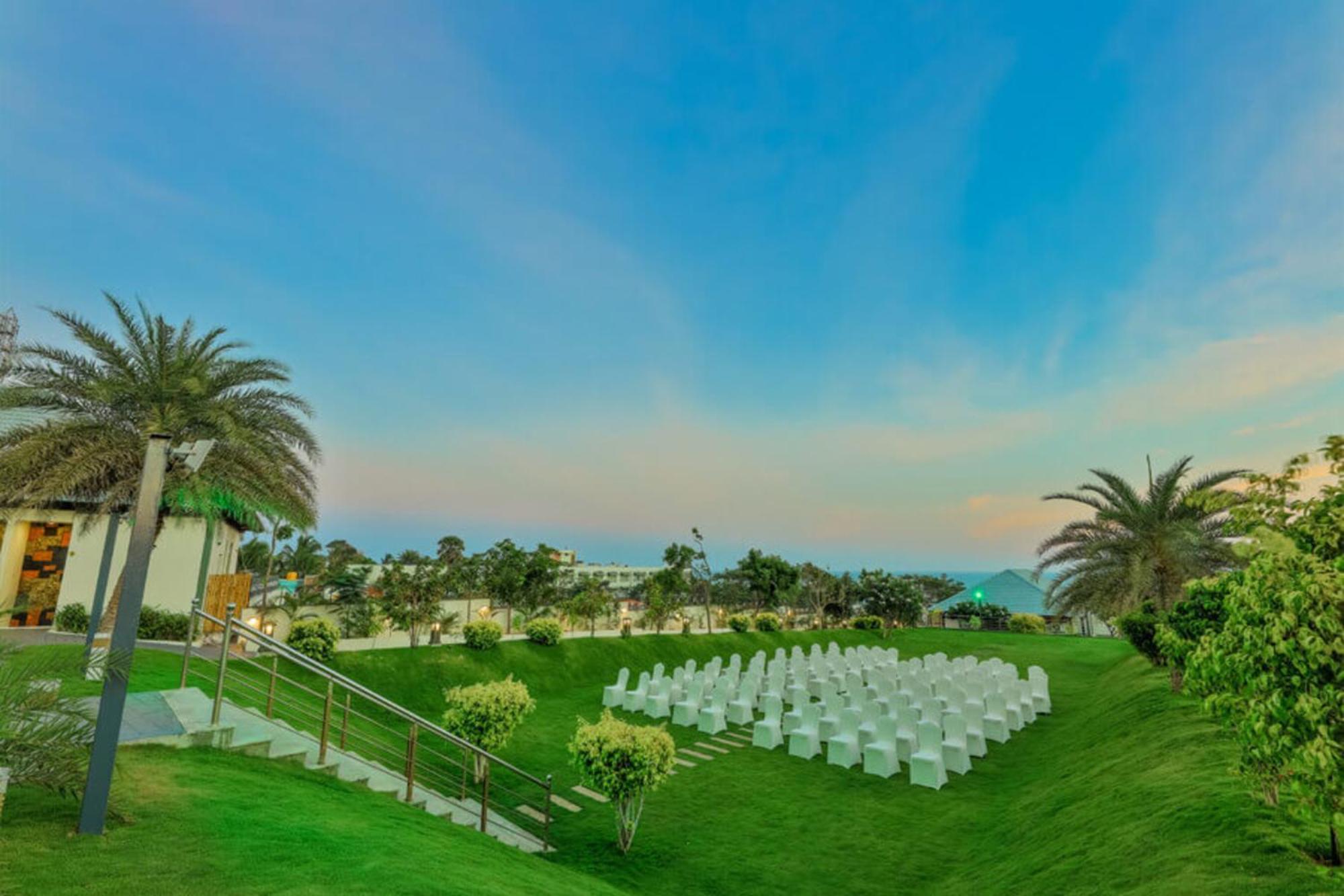 Annai Resorts & Spa Kanyakumari Exteriör bild